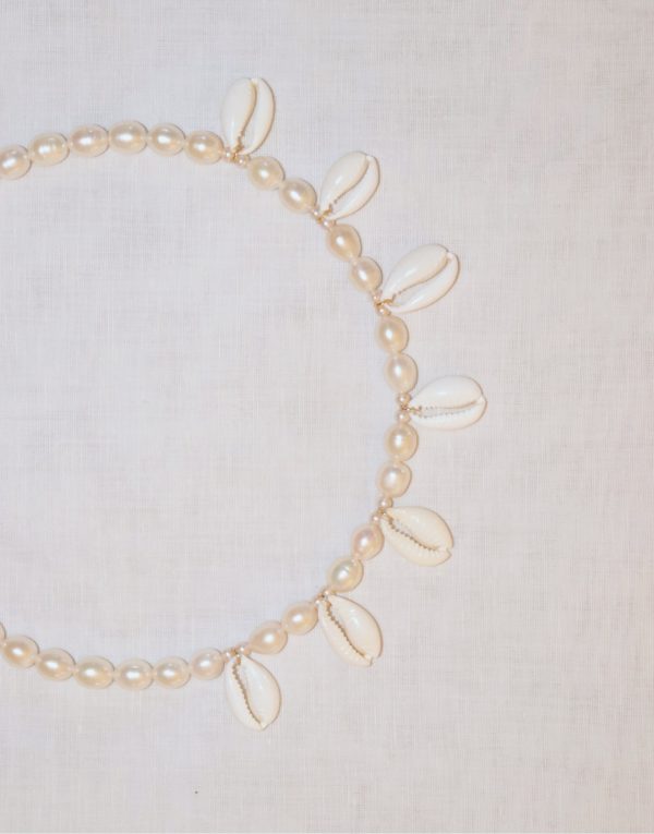 Tamarin Pearl and Shell Necklace - Image 4